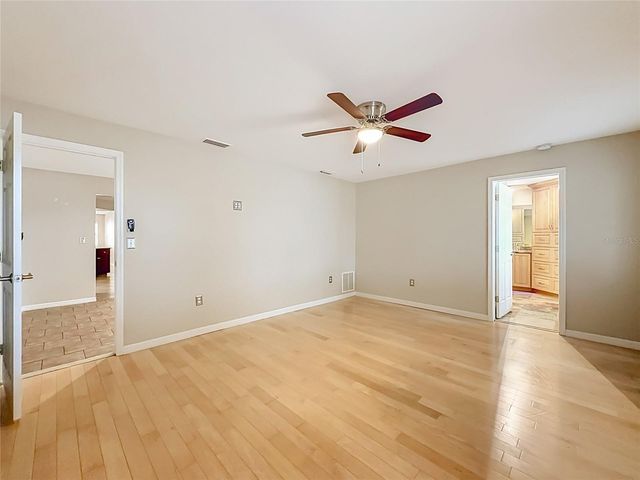 1601 GULF ROAD, Tarpon Springs, FL 34689