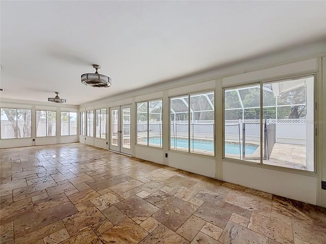 1601 GULF ROAD, Tarpon Springs, FL 34689