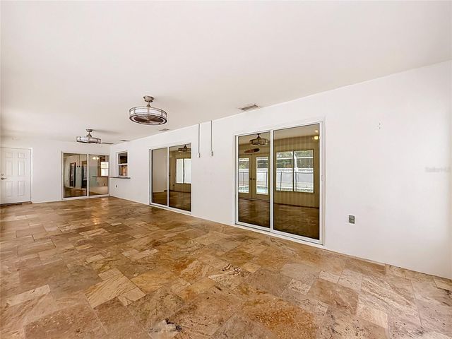 1601 GULF ROAD, Tarpon Springs, FL 34689
