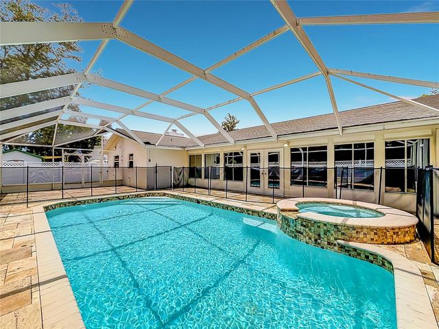 1601 GULF ROAD, Tarpon Springs, FL 34689