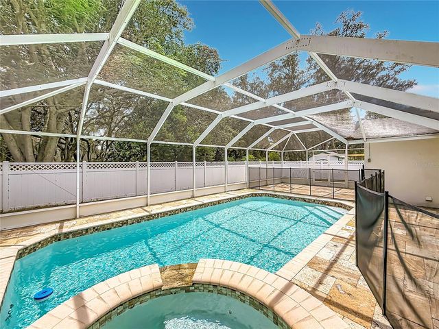 1601 GULF ROAD, Tarpon Springs, FL 34689