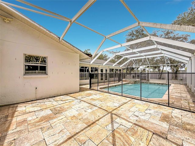 1601 GULF ROAD, Tarpon Springs, FL 34689