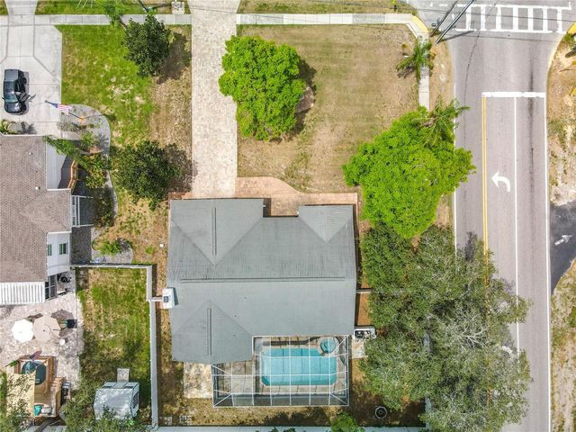 1601 GULF ROAD, Tarpon Springs, FL 34689