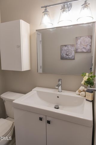 116 Barbary Court, Cary, NC 27511