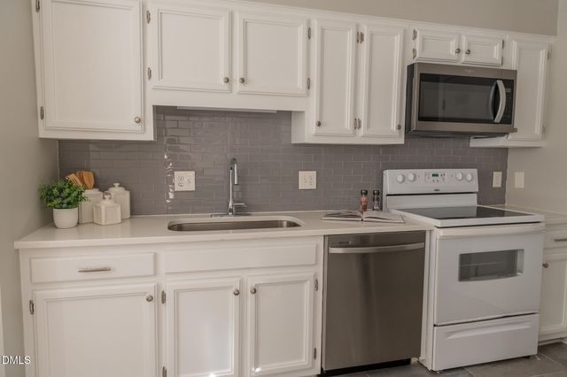 116 Barbary Court, Cary, NC 27511