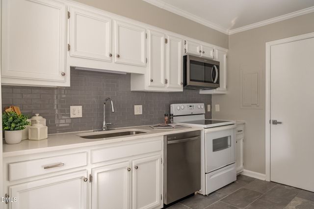 116 Barbary Court, Cary, NC 27511