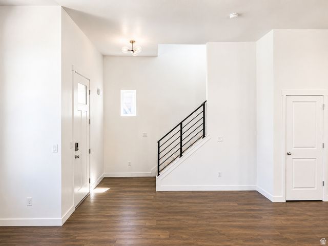 11103 S HAZEL GREEN DR, South Jordan, UT 84009
