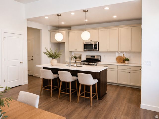 11103 S HAZEL GREEN DR, South Jordan, UT 84009