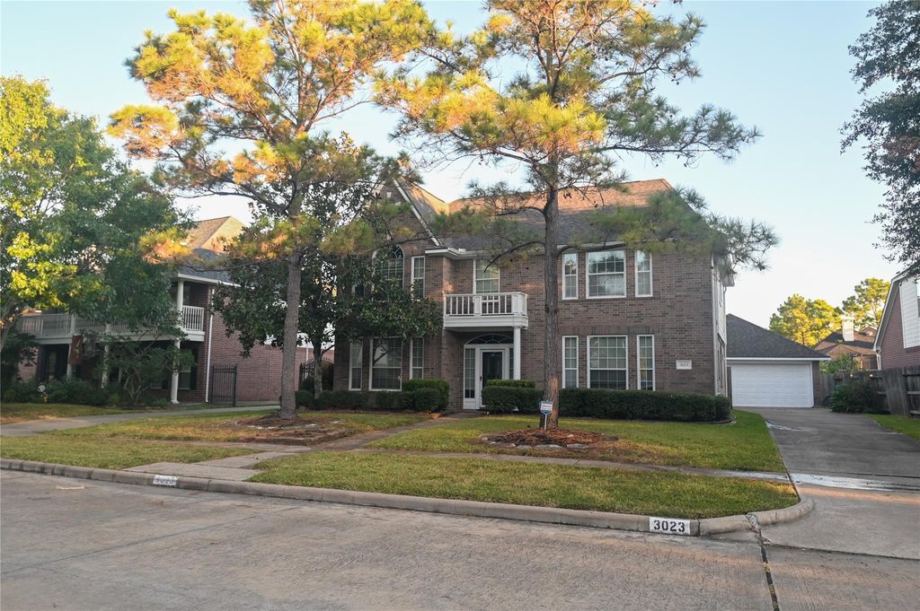 3023 Hidden Mist Court, Pearland, TX 77584