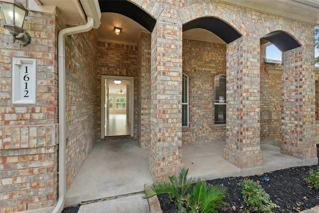 1612 Cora Marie DR, Pflugerville, TX 78660