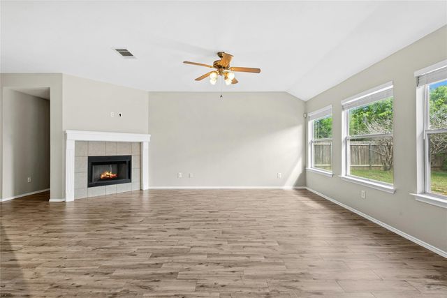 1612 Cora Marie DR, Pflugerville, TX 78660