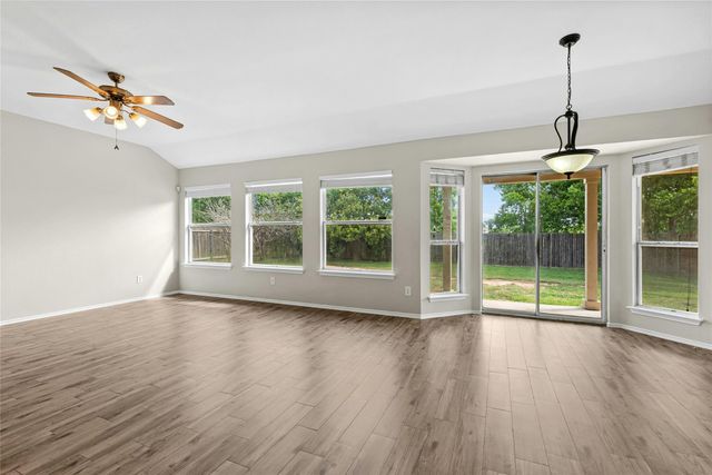 1612 Cora Marie DR, Pflugerville, TX 78660