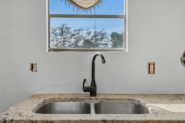 5517 S Bonney Avenue, Tucson, AZ 85706