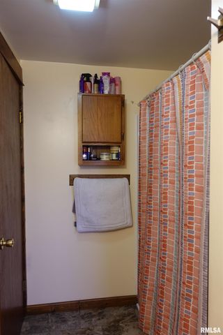 380 MAPLE Avenue, Galesburg, IL 61401