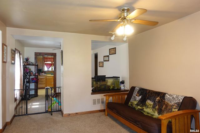 380 MAPLE Avenue, Galesburg, IL 61401