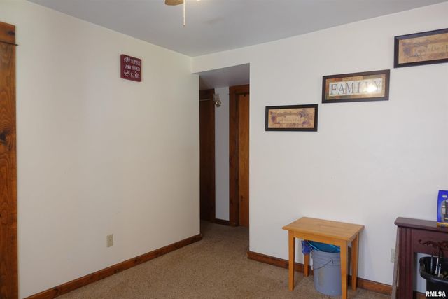 380 MAPLE Avenue, Galesburg, IL 61401