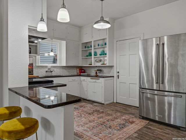 2022 W Craig Place, San Antonio, TX 78201