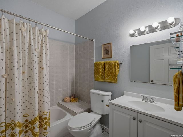2022 W Craig Place, San Antonio, TX 78201