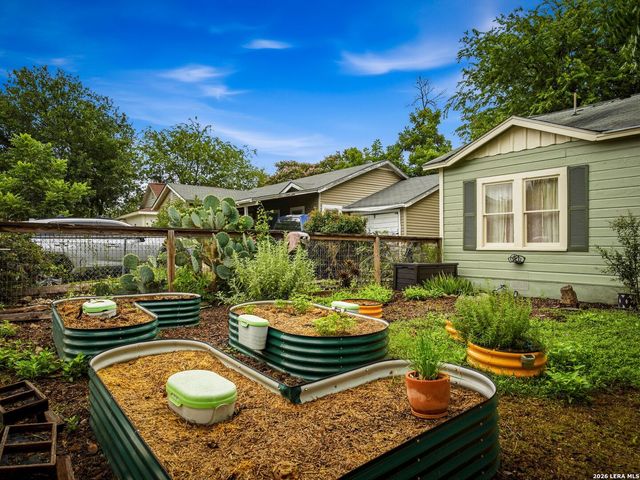 2022 W Craig Place, San Antonio, TX 78201