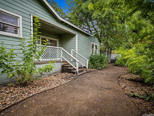 2022 W Craig Place, San Antonio, TX 78201