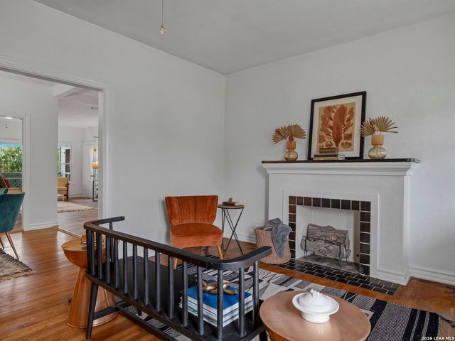2022 W Craig Place, San Antonio, TX 78201