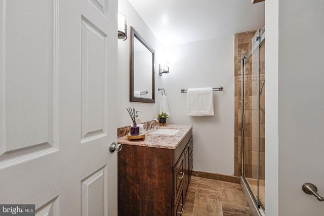 6045 MEYERS LANDING CT, Burke, VA 22015