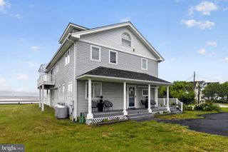 6 PIERCES POINT RD, Cape May Court House, NJ 08210