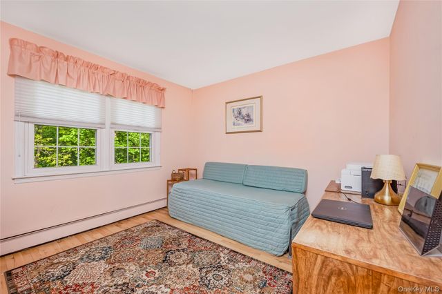 6 Green Knoll Court, Northport, NY 11768