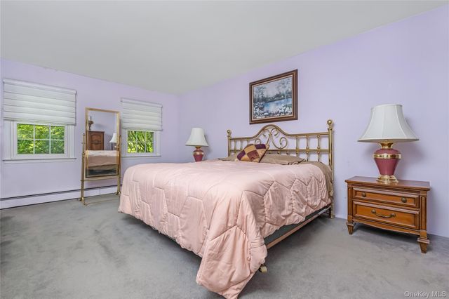 6 Green Knoll Court, Northport, NY 11768