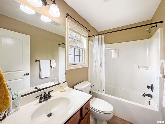 6414 W HAZEL NUT Drive, Edwards, IL 61528