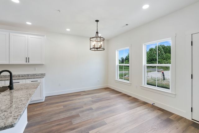 338 Legends Cir, Baxter, TN 38544
