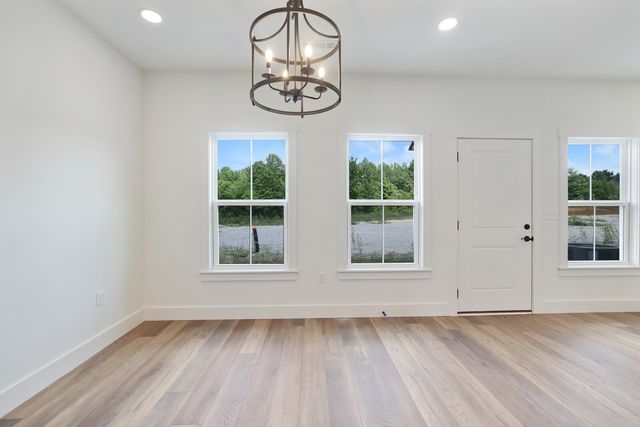 338 Legends Cir, Baxter, TN 38544