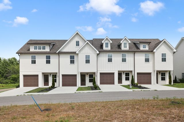 338 Legends Cir, Baxter, TN 38544