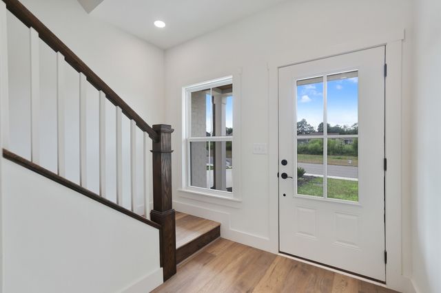 338 Legends Cir, Baxter, TN 38544