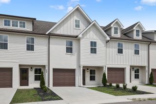 338 Legends Cir, Baxter, TN 38544