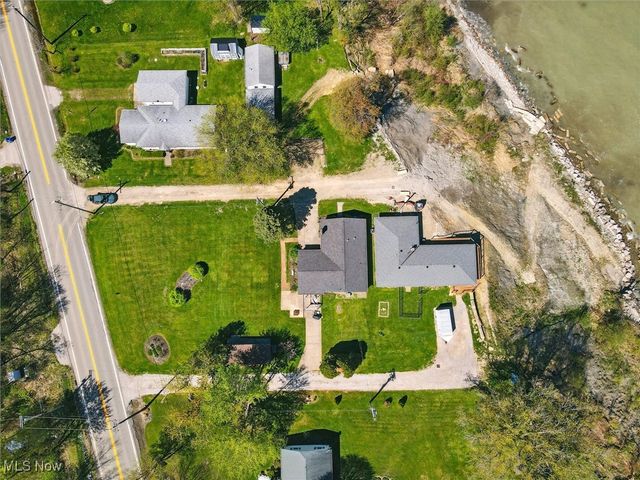 7630 Darling Avenue, Conneaut, OH 44030