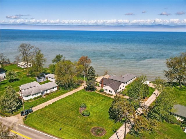 7630 Darling Avenue, Conneaut, OH 44030