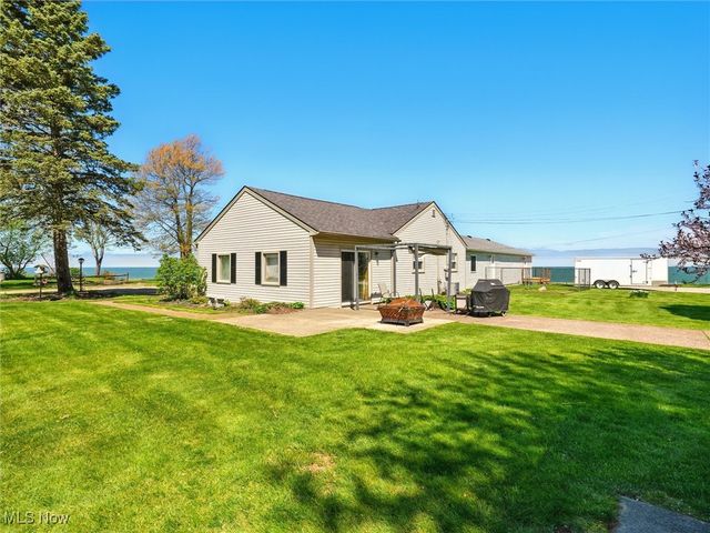 7630 Darling Avenue, Conneaut, OH 44030