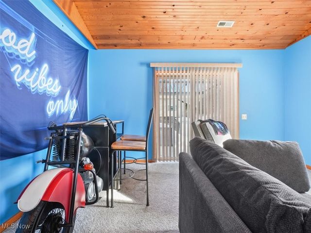 7630 Darling Avenue, Conneaut, OH 44030