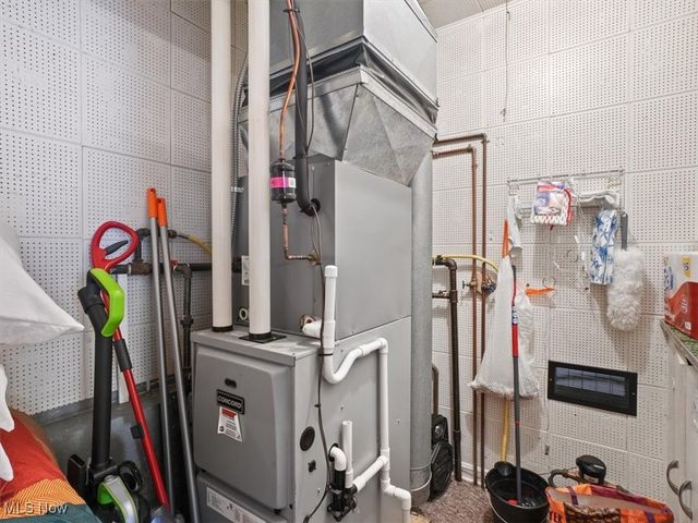 7630 Darling Avenue, Conneaut, OH 44030