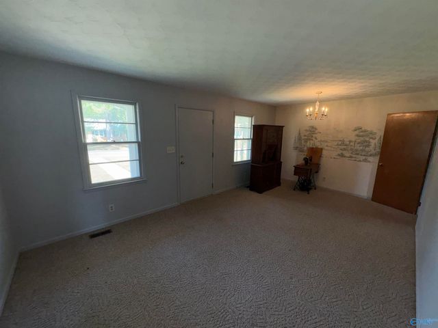 1205 SW Thomas Drive, Decatur, AL 35601