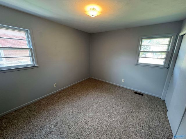 1205 SW Thomas Drive, Decatur, AL 35601