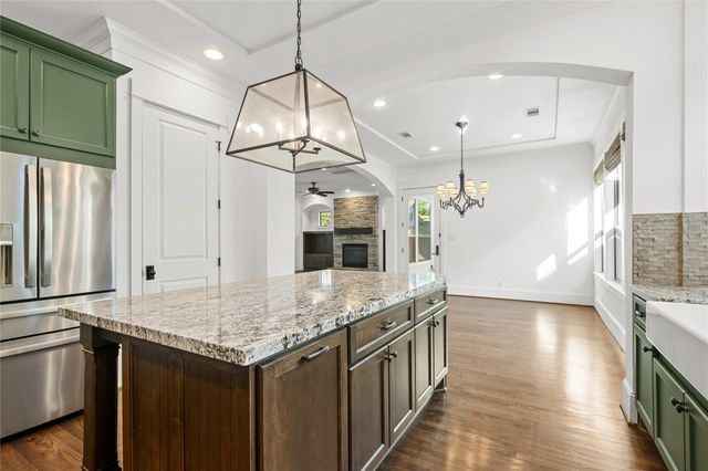 867 Lamonte Lane, Houston, TX 77018