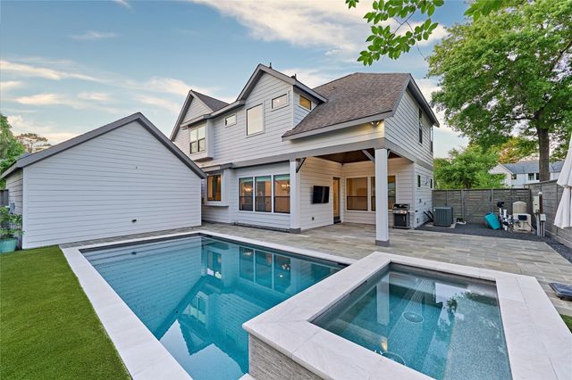 867 Lamonte Lane, Houston, TX 77018