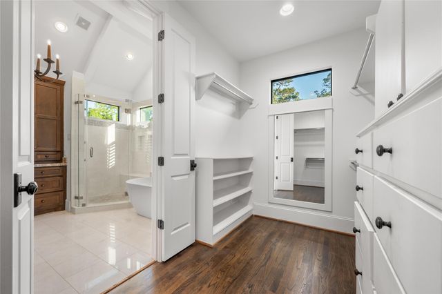 867 Lamonte Lane, Houston, TX 77018