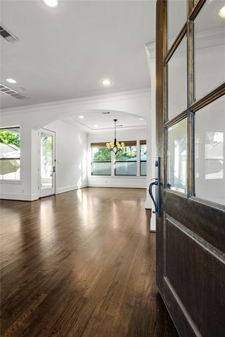 867 Lamonte Lane, Houston, TX 77018