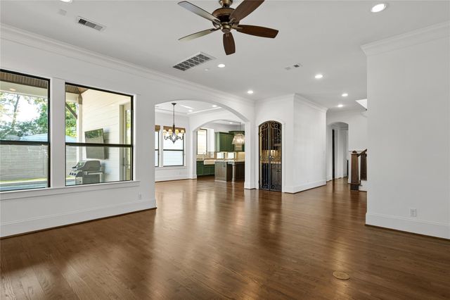 867 Lamonte Lane, Houston, TX 77018