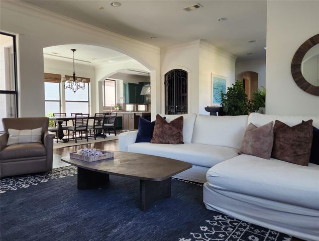 867 Lamonte Lane, Houston, TX 77018