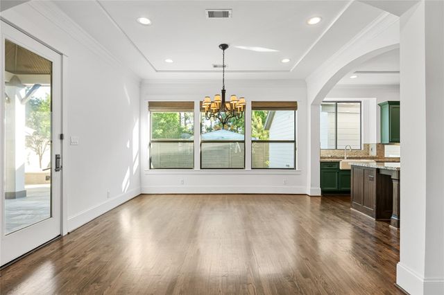 867 Lamonte Lane, Houston, TX 77018