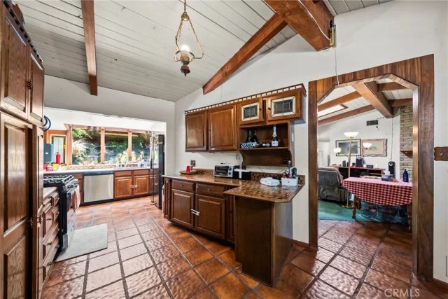 2900 Mandeville Canyon, Los Angeles, CA 90049